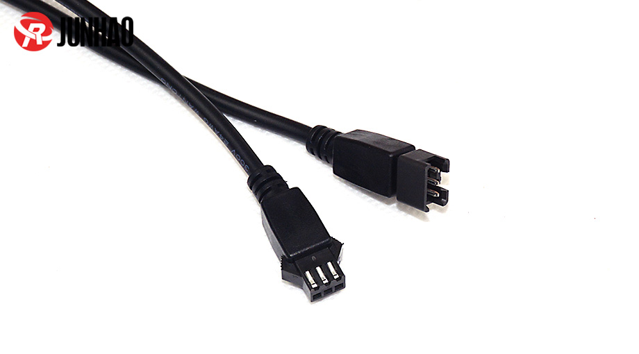 公母對接插頭線束產品圖